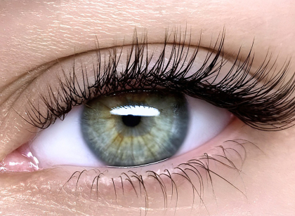What Are Classic Lashes? How Are They Applied & Who Are They For?